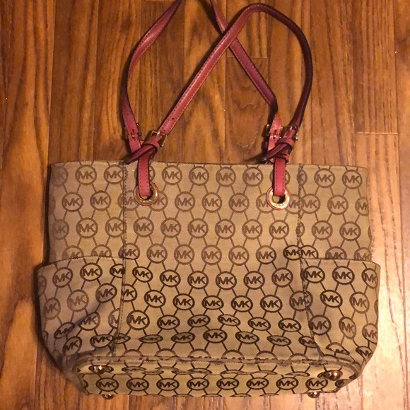Michael Kors Handbags - Michael Kors Shoulder Bag